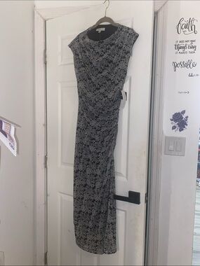 Robbie Bee Cap-Sleeve Black and White Floral Maxi Dress